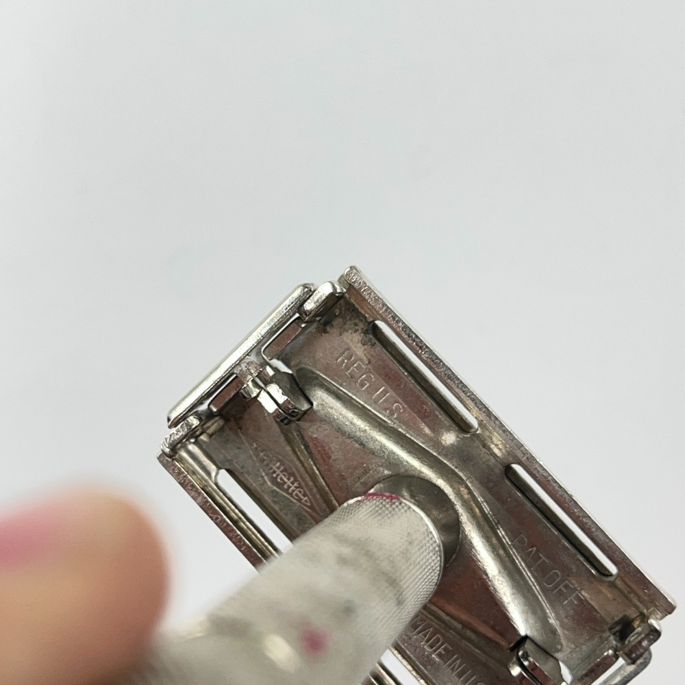 Vintage 1948-49 Gillette Super Speed DE Safety Razor (No Date Code) - Picture 9 of 15